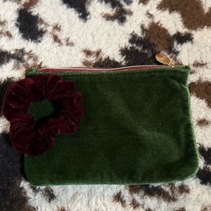 Ipsy bag with scrunchie!!